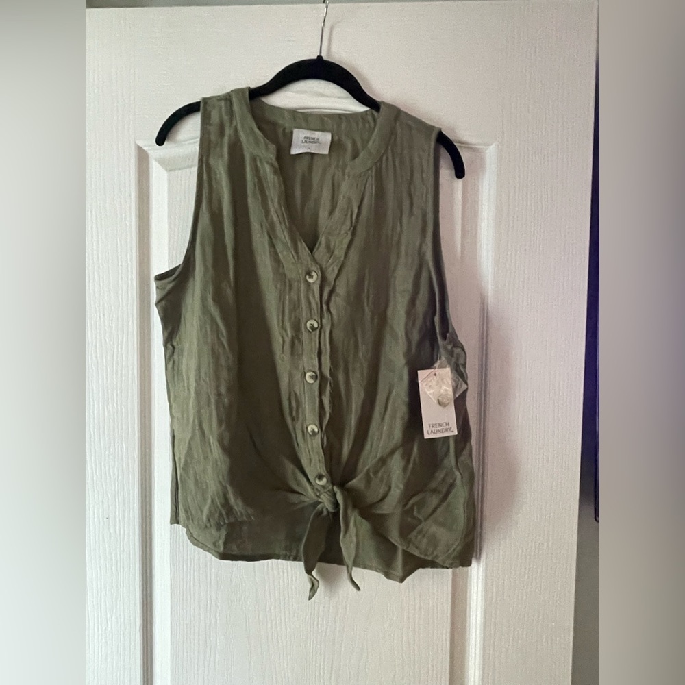 Women’s French Laundry size Large front tie tank. NWT